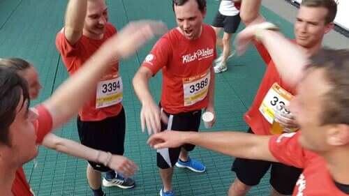 B2Run Stuttgart KlickPiloten im Ziel