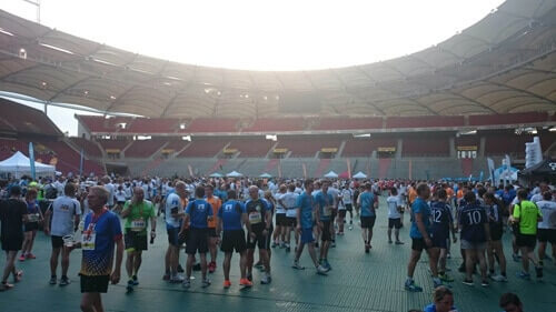 B2Run Stuttgart KlickPiloten Mercedes Benz Arena